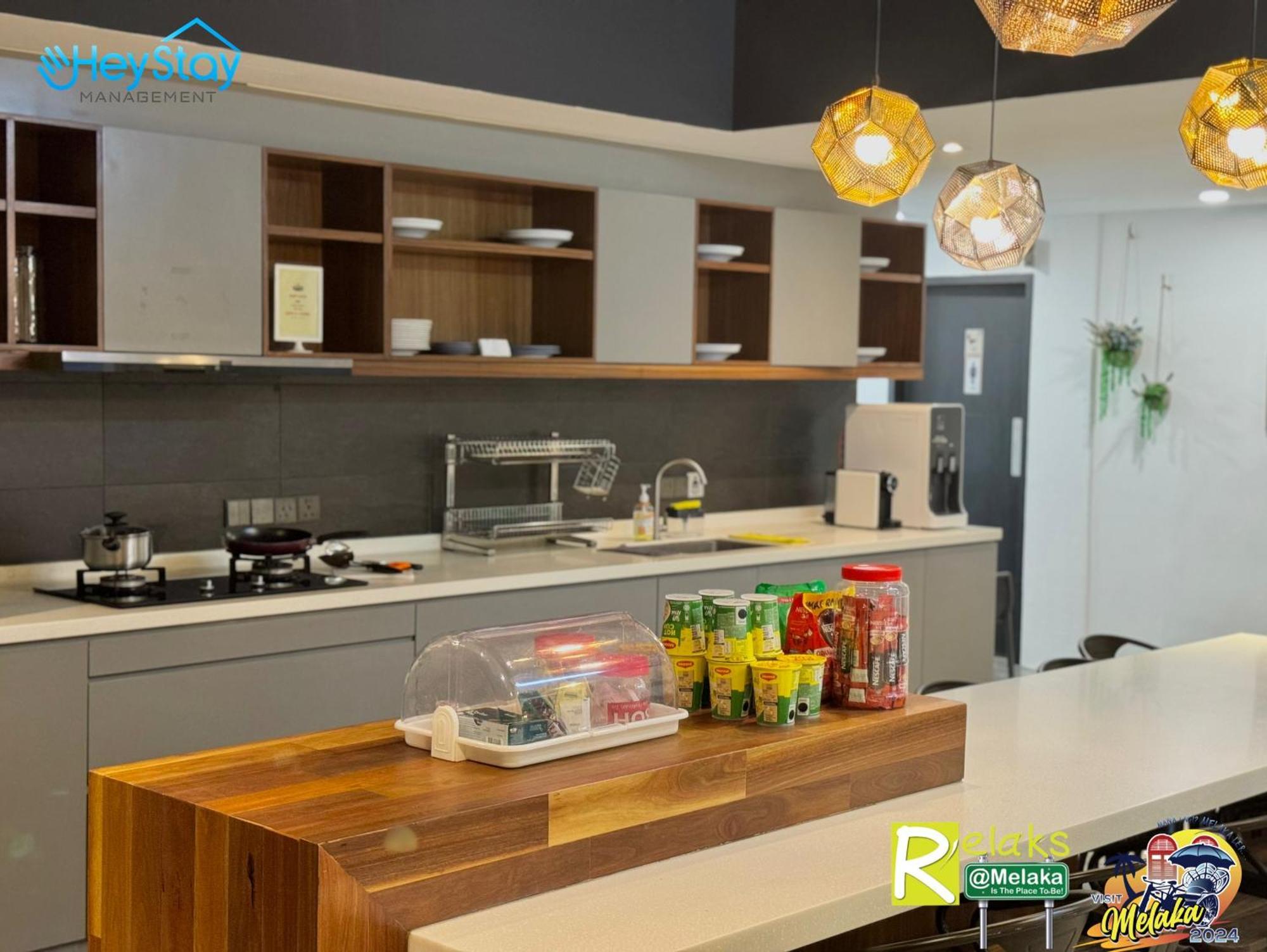 Modern Cave Guest House Walking Distance 5Mins To Jonker Malacca Екстериор снимка